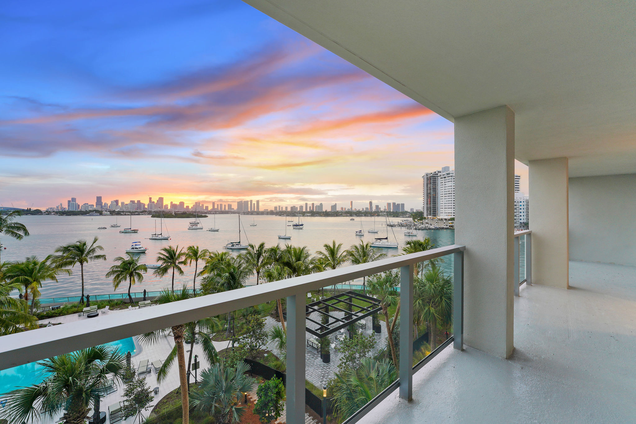 Elysee Miami: Luxury Living in the Heart of Miami